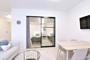 Classic-huoneisto | Oleskelualue | Taulutelevisio