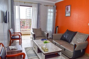 1 bedroom, in-room safe, desk, soundproofing - Limpopo Suites (Nairobi)