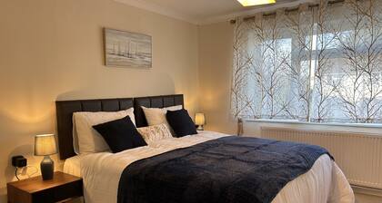 Free Parking | Private Garden | Fully Equipped | Family Friendly | Bus Stop