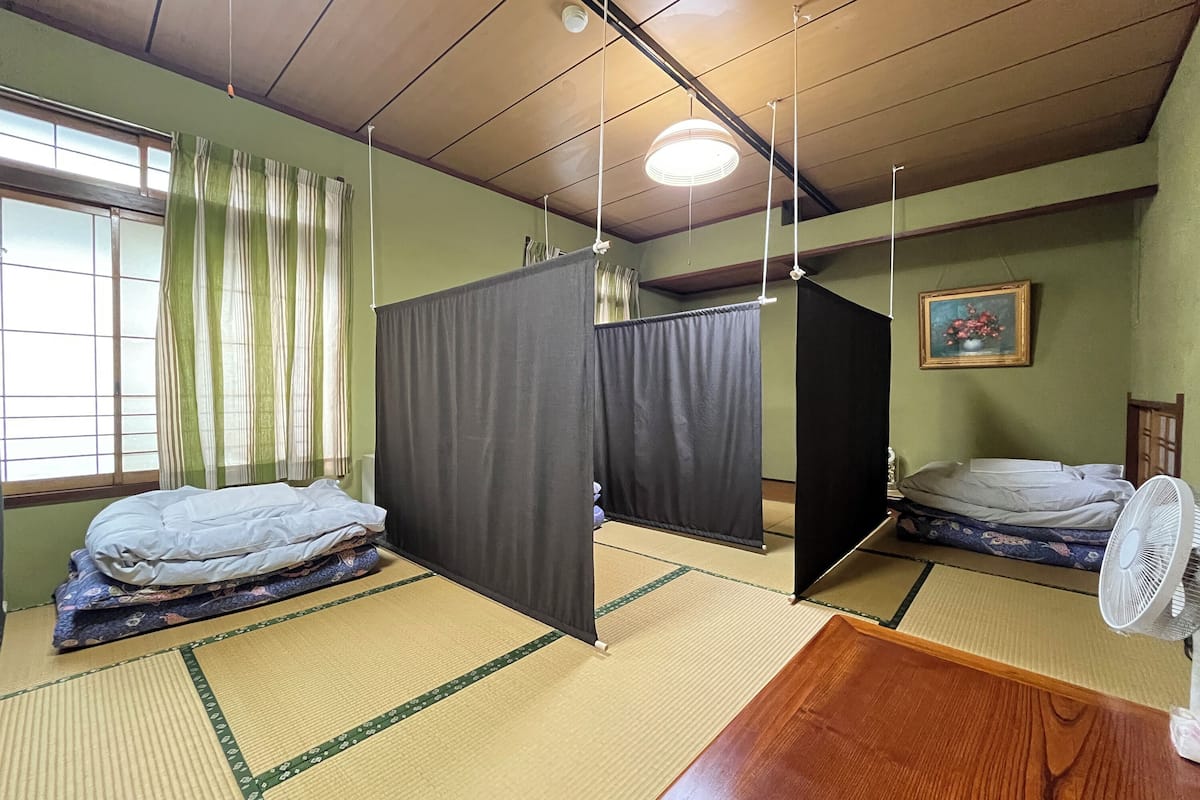 Gemeinsamer Schlafsaal, Nichtraucher (Women-only dormitory) | Bettwäsche