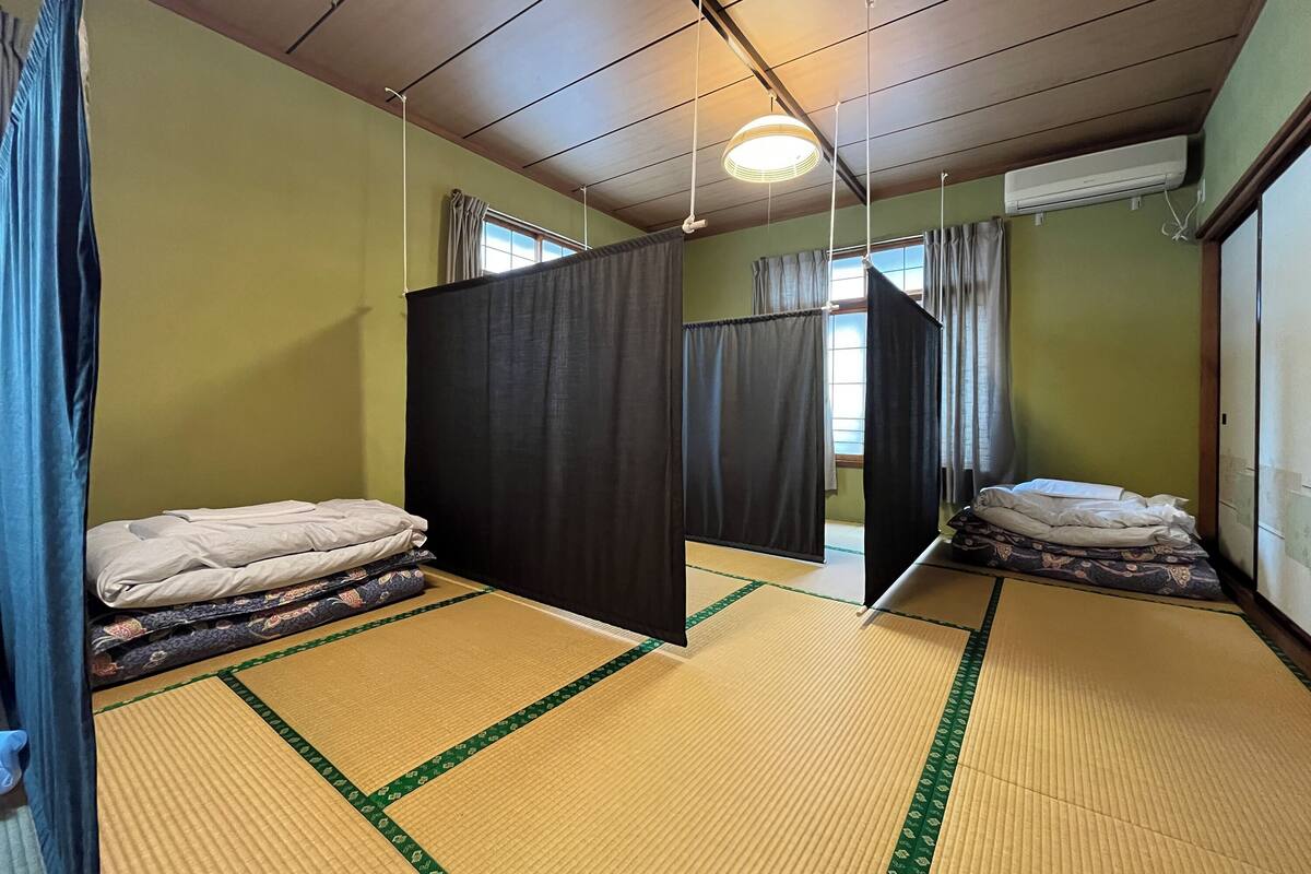 Gemeinsamer Schlafsaal, Nichtraucher (Men's dormitory) | Bettwäsche