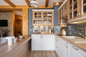 舒适公寓 | 私人简易厨房 | 冰箱、微波炉、炉灶、洗碗机