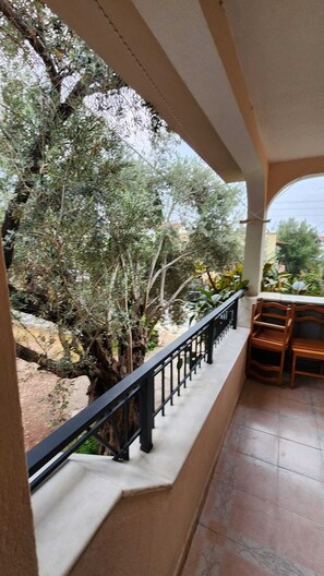 Apartment | Terrace/patio