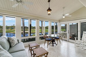 TV, offices - Fairway One Villa Golf & Lagoon Views Walk to Beach Club (Hilton Head Island)