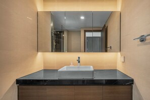 Bathroom - Empire City Apartment Luxury Thu Thiem  (Ho Chi Minh City)