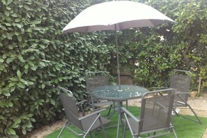 Outdoor dining - Kitty house, cosy house (Chirignago-Zelarino)
