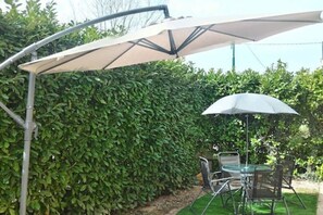 Outdoor dining - Kitty house, cosy house (Chirignago-Zelarino)