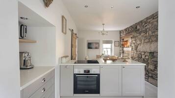 Microwave, oven, stovetop, coffee/tea maker