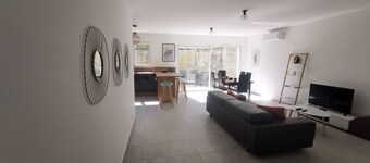 Nouvelle Villa Provençale Calme, Proche du Centre