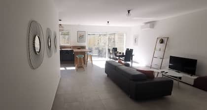 Nouvelle Villa Provençale Calme, Proche du Centre