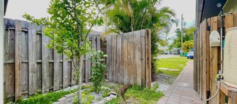 Cozy Beach Retreat: 3 Miles to Sun & Sand!