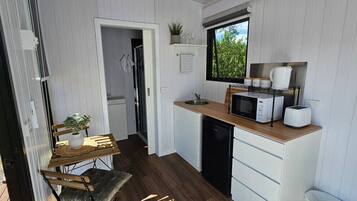 Fridge, microwave, stovetop, coffee/tea maker