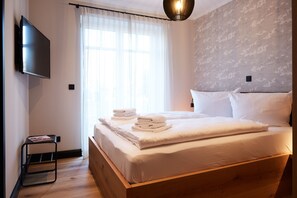 3 bedrooms, free WiFi, bed sheets
