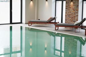 Piscina coberta i piscina climatitzada