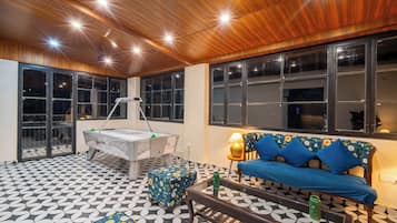 Children’s play area – indoor