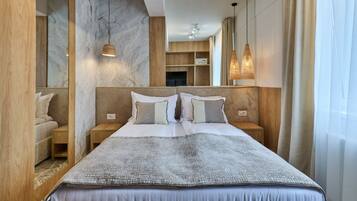 Deluxe-Apartment | Zimmersafe, Schreibtisch, laptopgeeigneter Arbeitsplatz