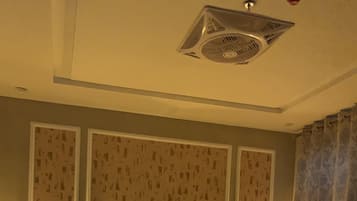 奢華公寓 | 2 間睡房、熨斗/熨衫板、免費 Wi-Fi、床單