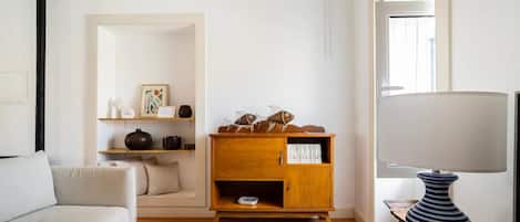 Smart-TV og peis