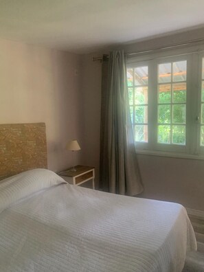 1 chambre, Wi-Fi gratuit, draps fournis