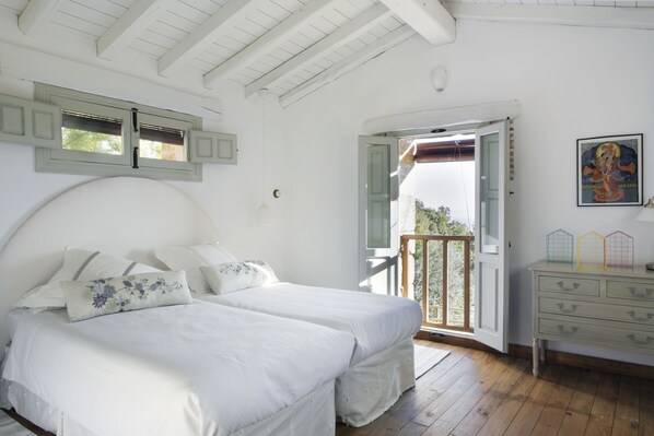 2 soverom, strykejern/-brett, wi-fi og sengetøy