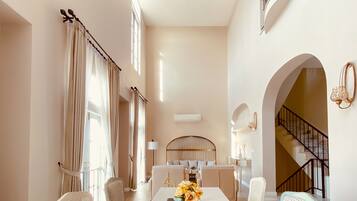 Villetta Cielo | Living area | 32-inch LED TV with cable channels