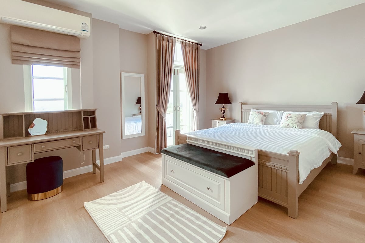 Villetta Cielo | 8 bedrooms, bed sheets