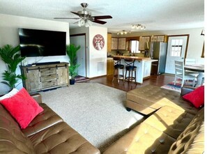 智能電視、書籍、音響、電腦螢幕