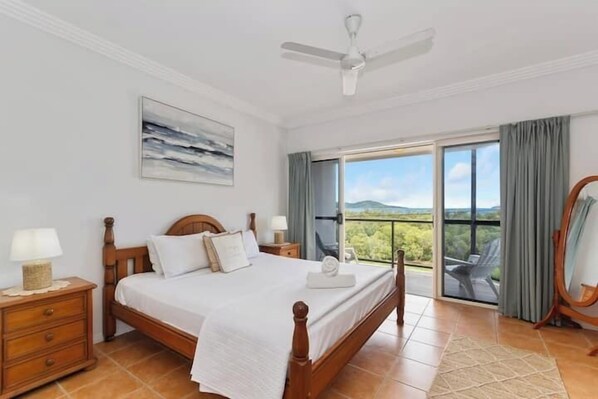 3 chambres, draps fournis