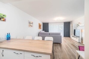 Interior - Zwycięstwa 9 Międzyzdroje | Bright Apartment with Balcony | Parking (Międzyzdroje)