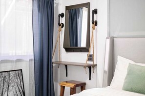 4 chambres, fer et planche à repasser, accès au Wi-Fi (inclus)