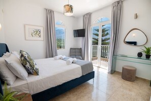 4 Schlafzimmer, Zimmersafe, Bügeleisen/Bügelbrett, kostenloses WLAN