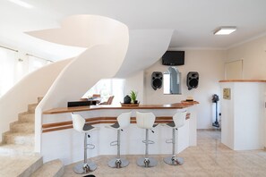 Dining - Santo Villa, a riveting group sanctuary! (Kournas)