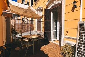 Outdoor dining - Fabio Massimo Guest House - Superior Suite (Roma)