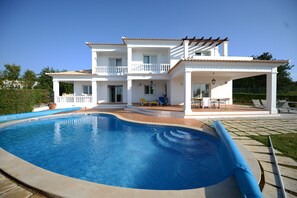 Pool - Beautiful 5 En-suite bed Villa With Private Pool (Albufeira)