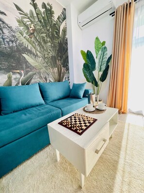 Living area - Beautiful 2bd-2ba Apartment-rooftop Pool-gym-spa (Hurghada)