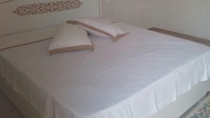 1 غرفة نوم وواي فاي مجانًا وملاءات أسرّة