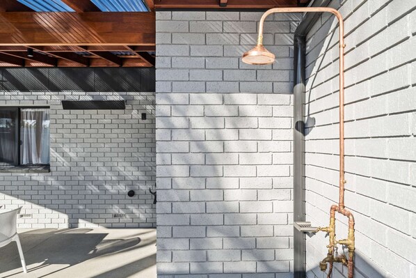 Property grounds - Sandy Shores Getaway (Mandurah)