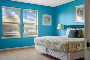 5 soverom, strykejern/-brett, wi-fi og sengetøy