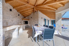 Outdoor dining - Villa Maria (Vodnjan)