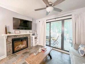 TV - Kingston Richmond Pk 14B 1st floor w/pool & beach (Myrtle Beach)