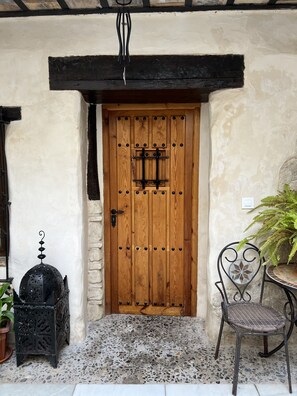 Mặt tiền nơi lưu trú