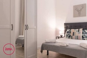 2 bedrooms, bed sheets