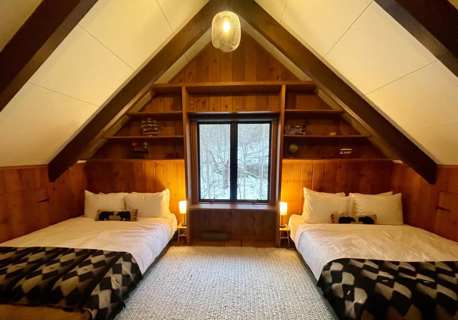 4 Schlafzimmer, Schreibtisch, Bügeleisen/Bügelbrett, Reisekinderbett