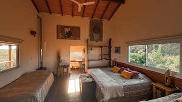 Cubrecamas, wifi gratis y ropa de cama