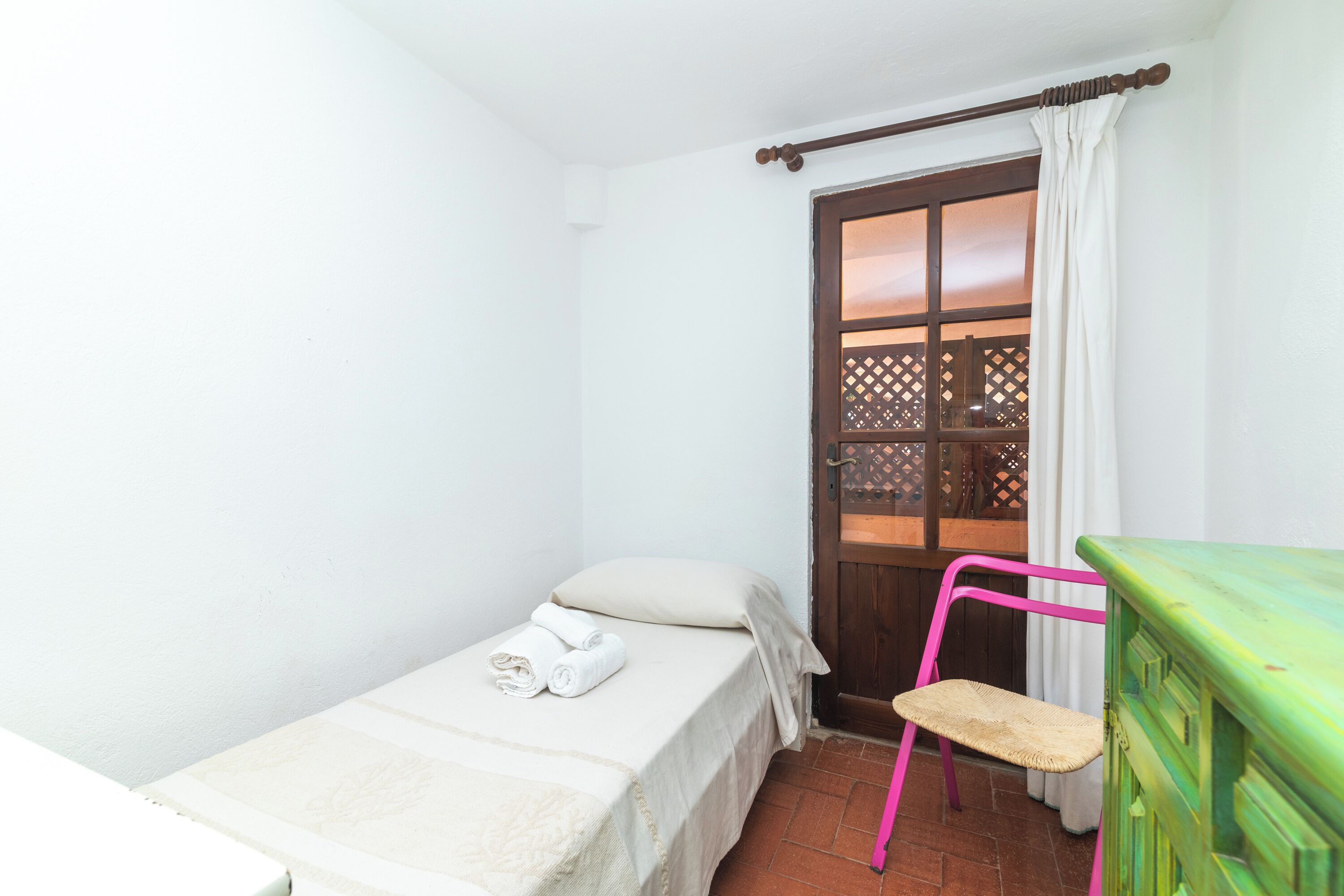 2 makuuhuonetta, Wi-Fi, vuodevaatteet