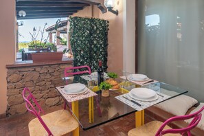 Outdoor dining - Trilocale Superior Cala Reale 505 Orata (Golfo Aranci)