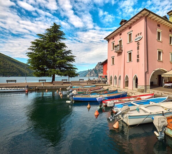 Front of property - Hotel Geier (Nago-Torbole)