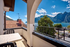 Exclusive Double Room, Balcony, Lake View | Premium bedding, down comforters, in-room safe, desk - Hotel Geier (Nago-Torbole)