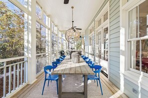 Outdoor dining - Seabbatical at WaterColor|Private Community Beach Access|On Western Lake (WaterColor)