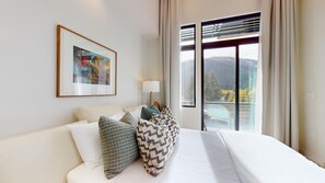 4 Schlafzimmer, Bügeleisen/Bügelbrett, kostenloses WLAN, Bettwäsche